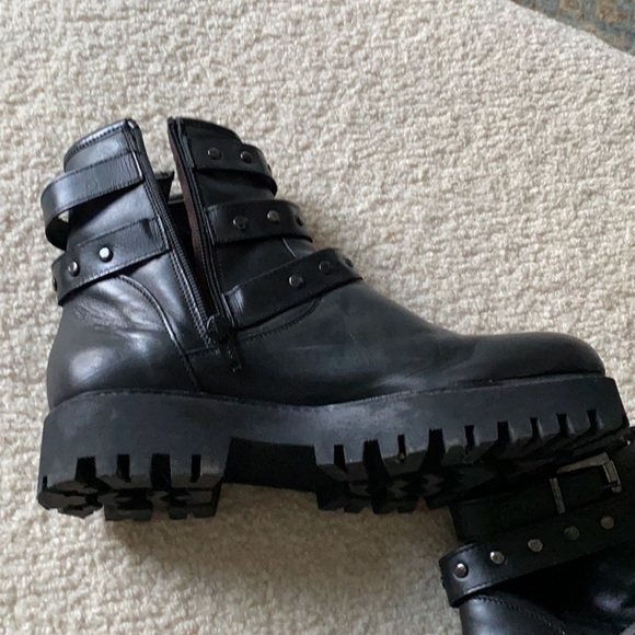 Black leather motorcycle boots with gun metal studs and buckles classic boot - Picture 4 of 9